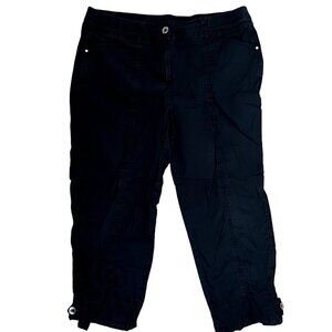 Chico's 3/4 length cropped cargo pants pockets comfortable casual jeans black